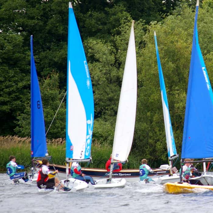 sailing for young people at caldecotte xperience
