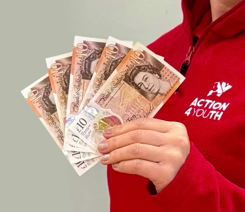 Bonnie Clayton with £50 for the £50 challenge